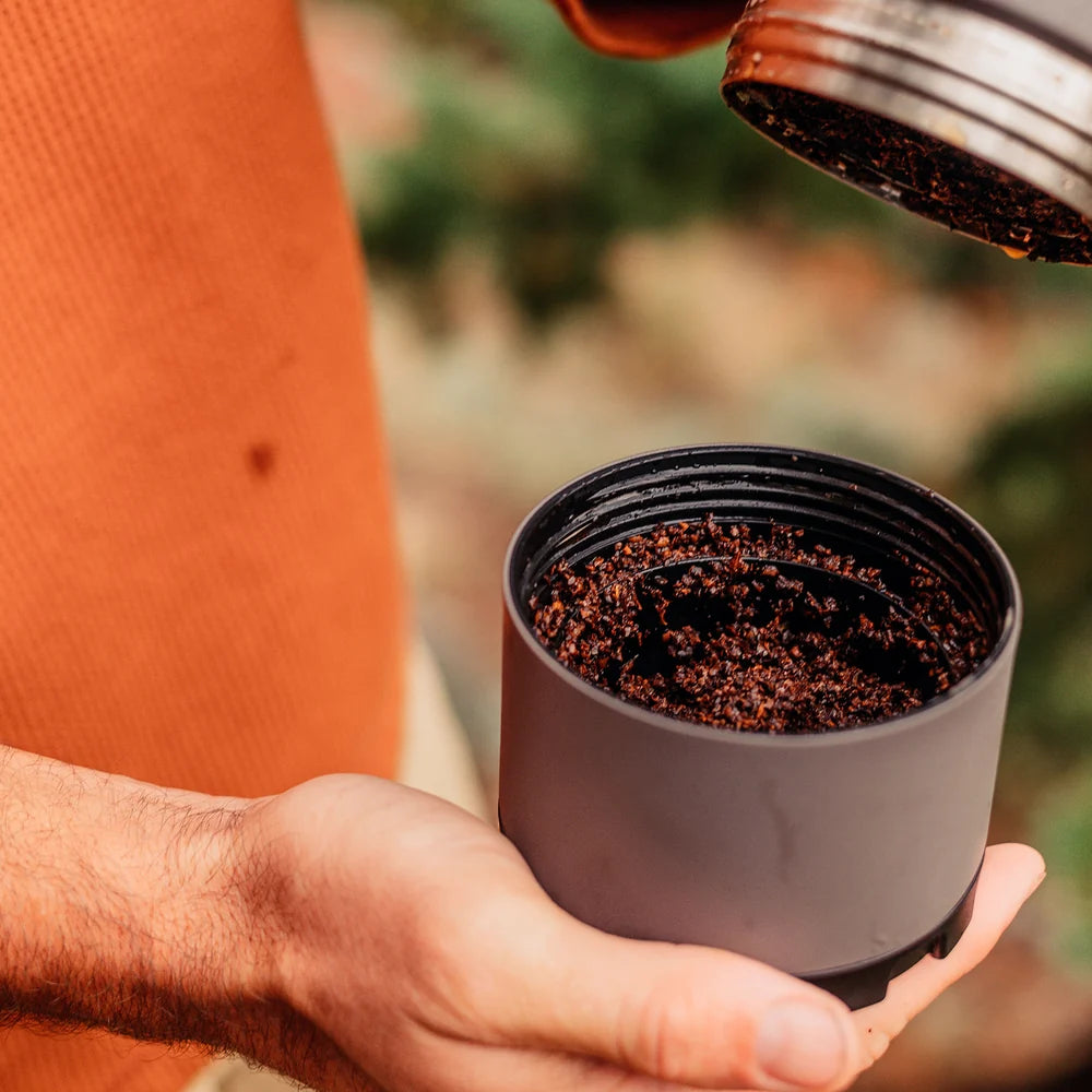 BruTrek OVRLNDR® Travel Press 700 ml - termos z zaparzaczem French Press
